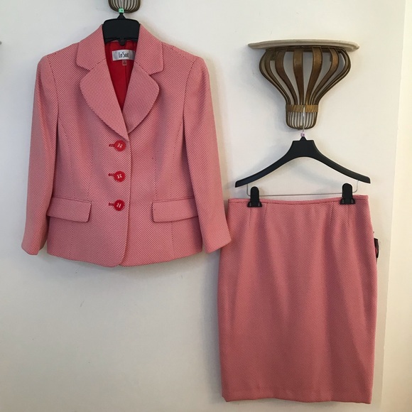 Le Suit Dresses & Skirts - Le Suit 2-piece skirt suit set, Size 6, Women's, New